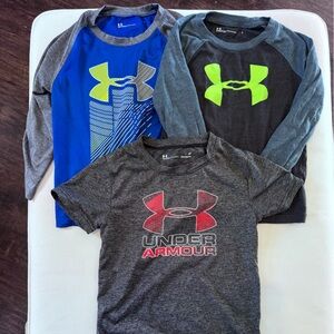 Lot of Under Armour Kids' Blue, Gray, and Charcoal Tees size 4